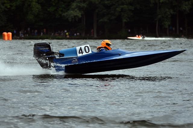 员查博尼耶 员查博尼耶