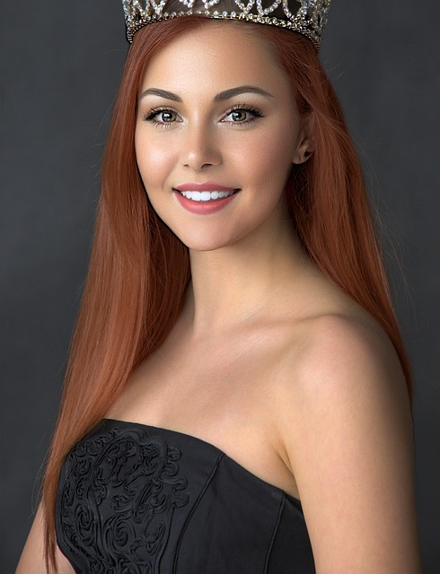 更像是一个 更像是一个